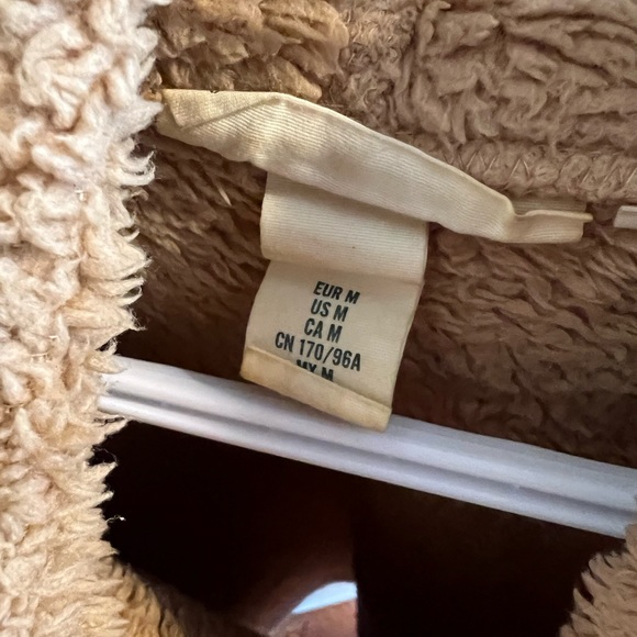 Teddy Bear sweater - Picture 2 of 2